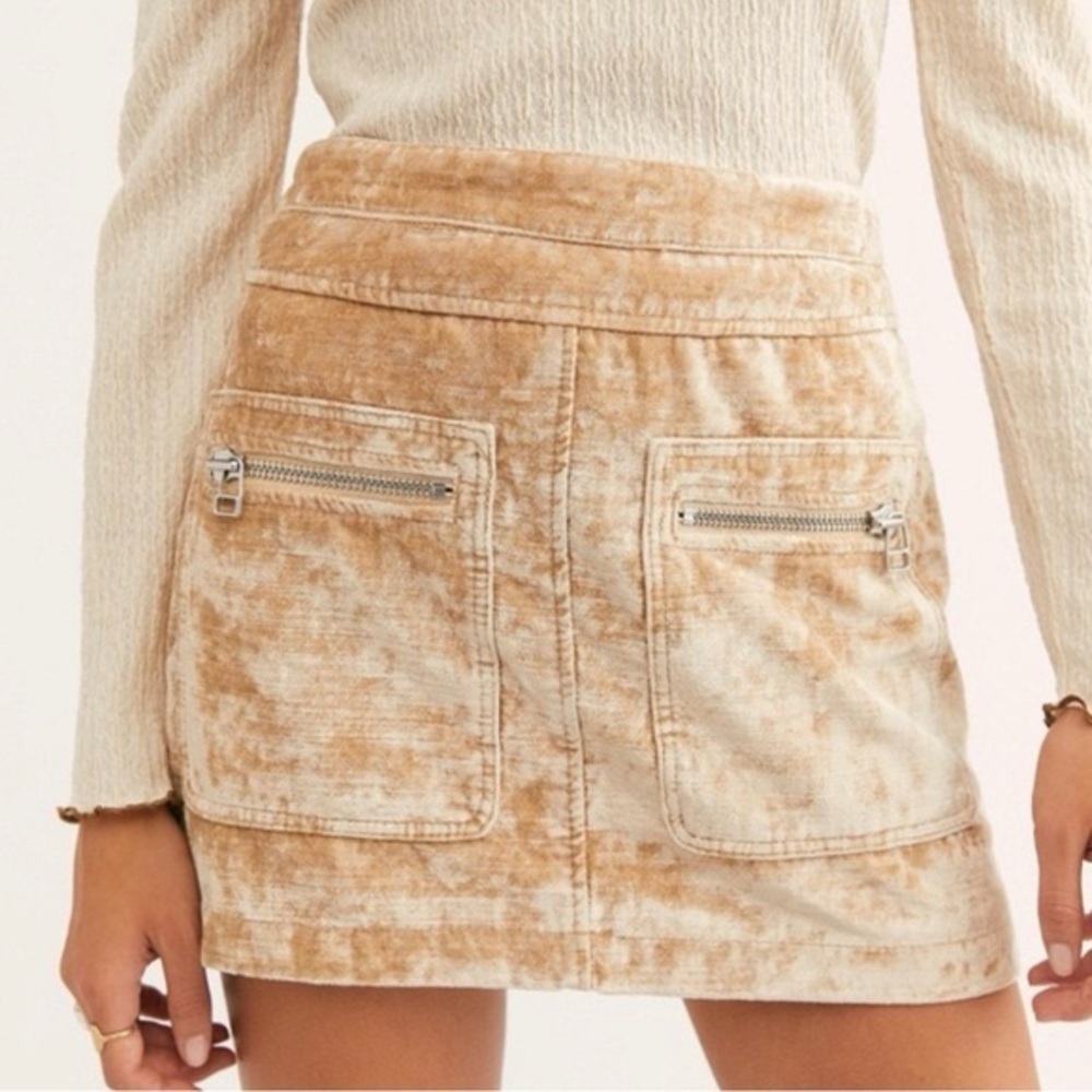 Free People Dust to Dust Crushed Velvet Champagne Mini Skirt Size 2